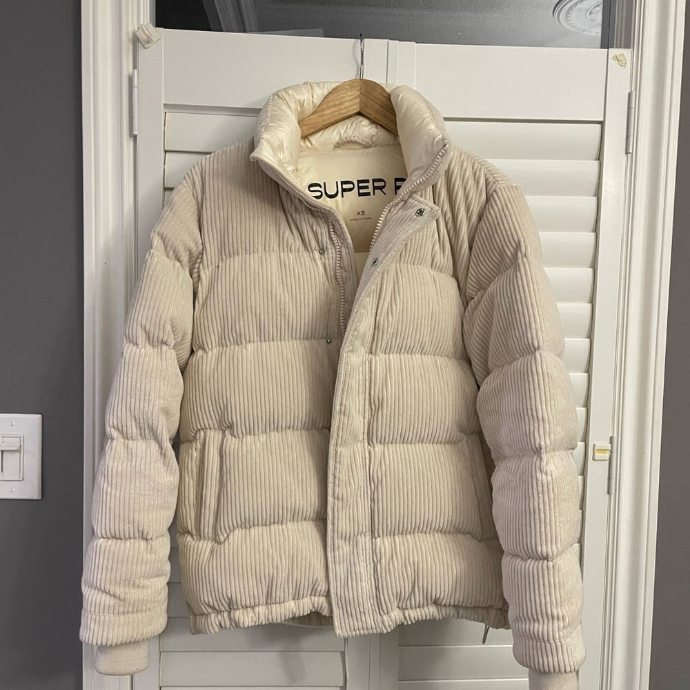 aritzia super puff